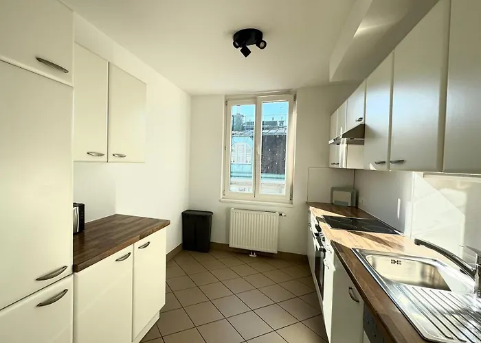Apartment Viel Platz In Ruhiger Lage Mit Toller Anbindung